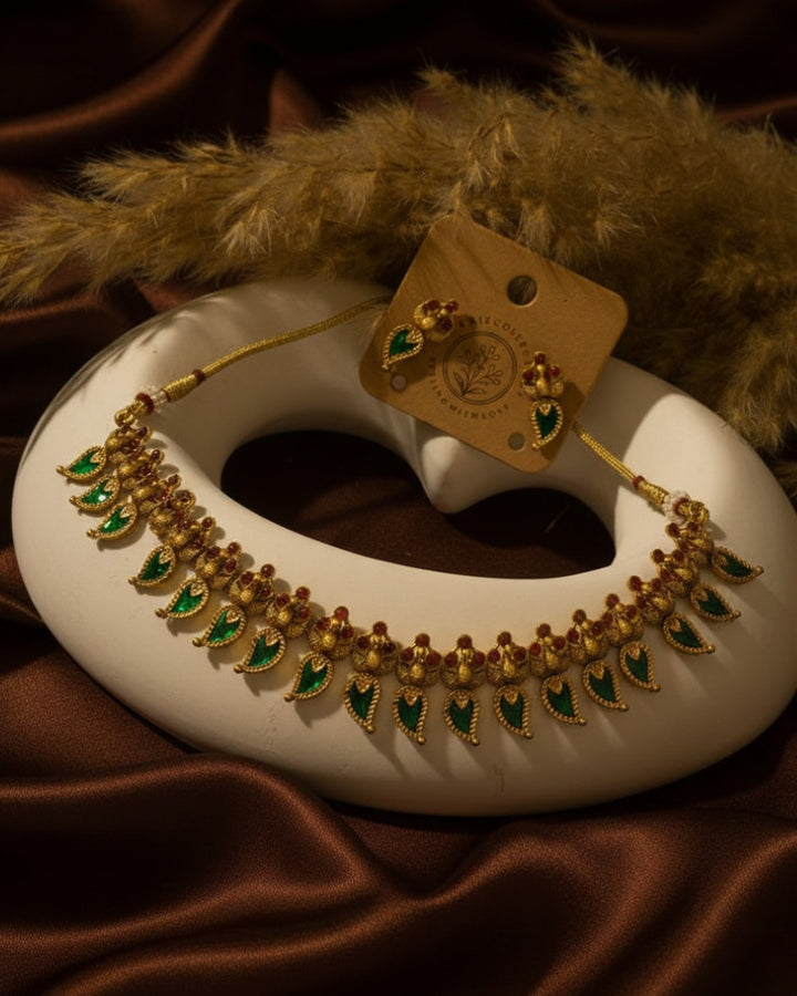 PALAKKA CHOKER SET