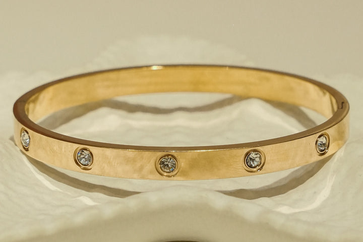 Noor Glow Gold Bangle