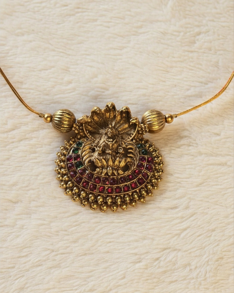 LAKSHMI INVISIBLE NECKPIECE MULTI