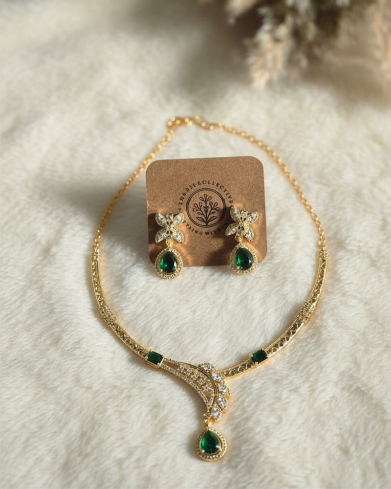 AD EMERALD NECKLACE