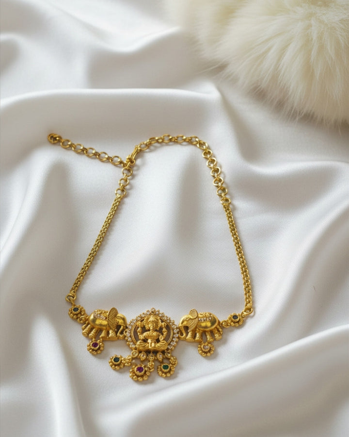 CHOKER STONE IDOL