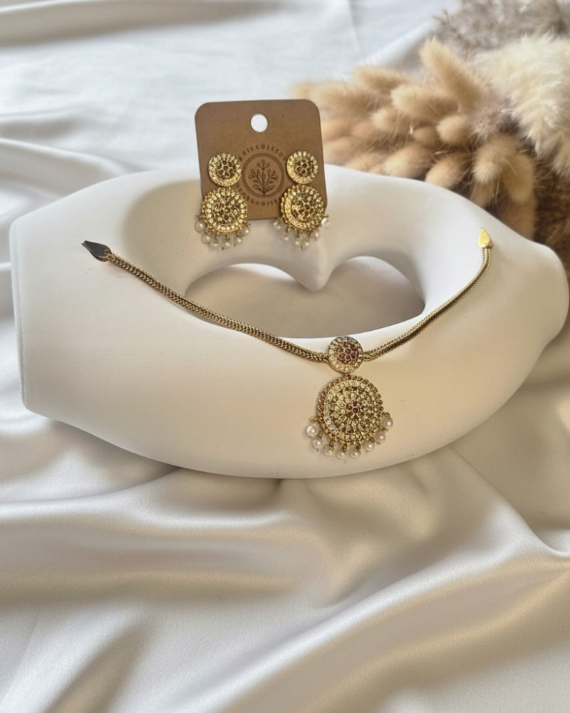 TRADITIONAL STONE PENDANT