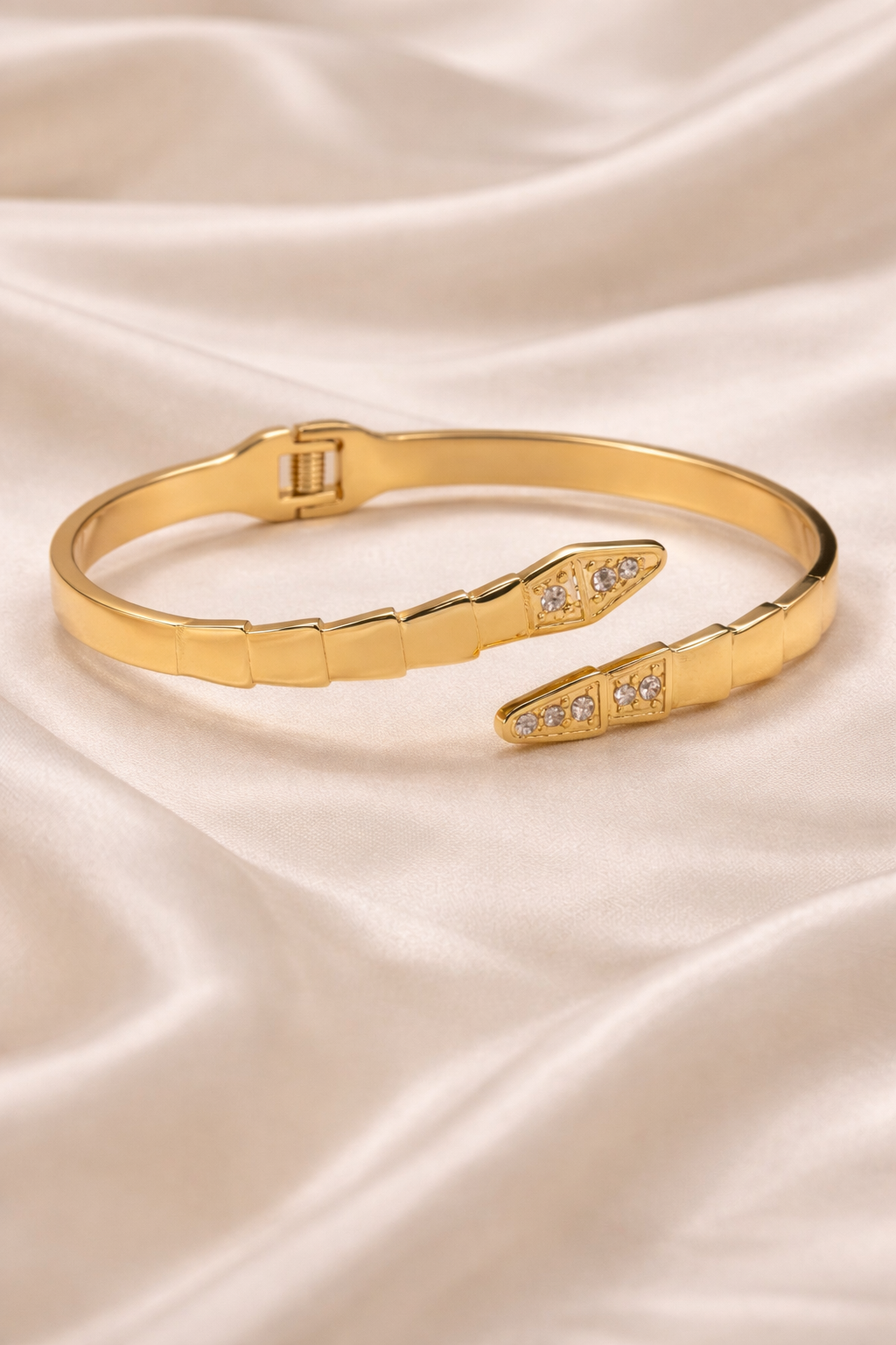 Modern Nail Tip Kada