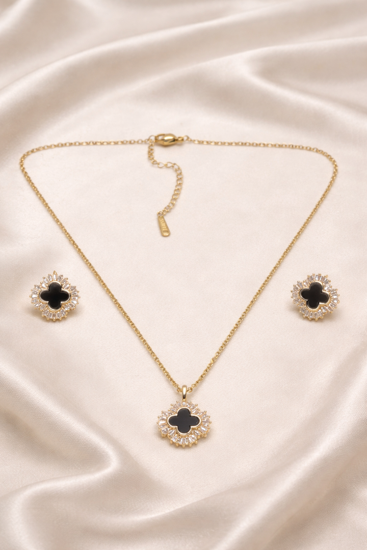 Midnight Clover Elegance Necklace Set